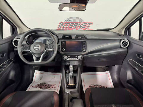 2025 Nissan Versa SR