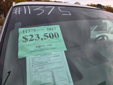 2017 Chevrolet Express LT 2500