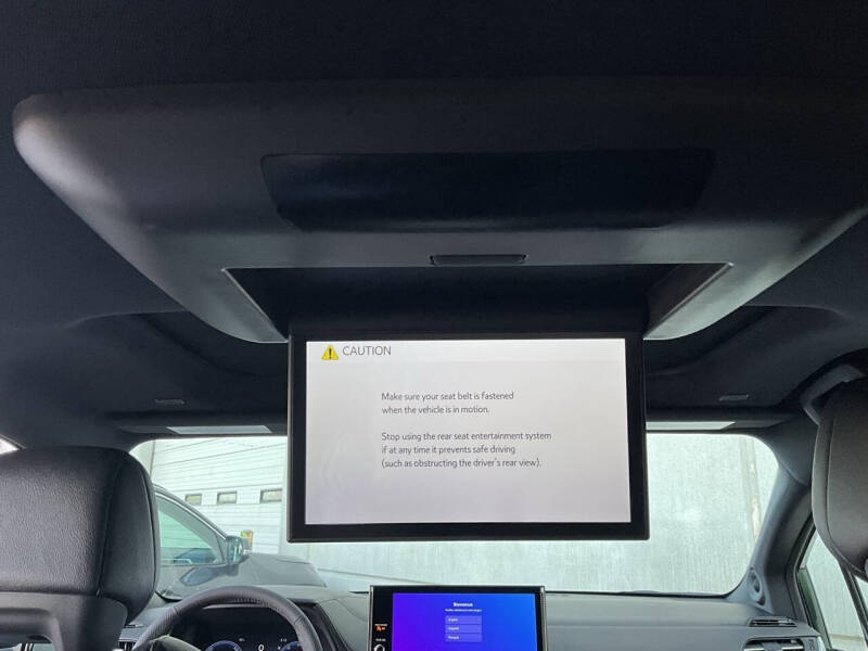 2026 Toyota Sienna Woodland Edition