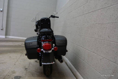 2019 Harley-Davidson FLHCS