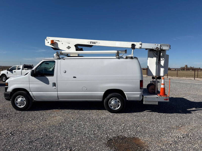 2011 Ford E-Series E-350 SD