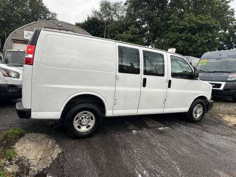 2017 Chevrolet Express 2500