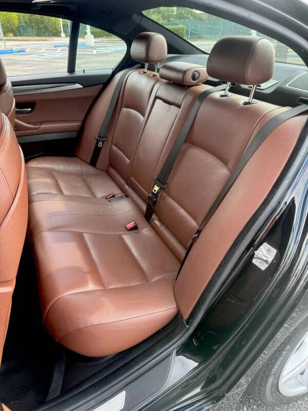 2012 BMW 5 Series 550i xDrive