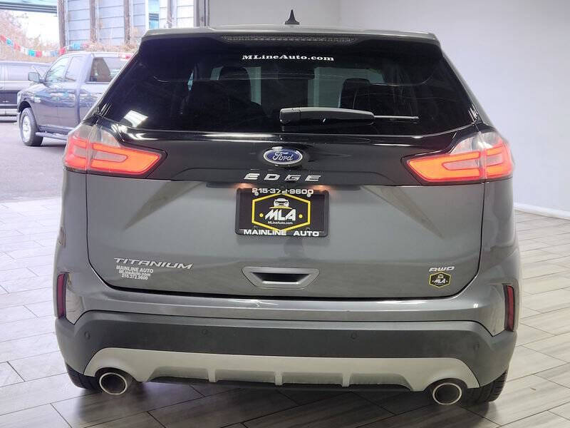 2024 Ford Edge Titanium