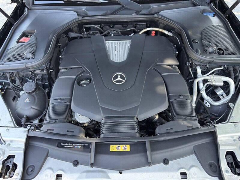 2018 Mercedes-Benz E-Class 17