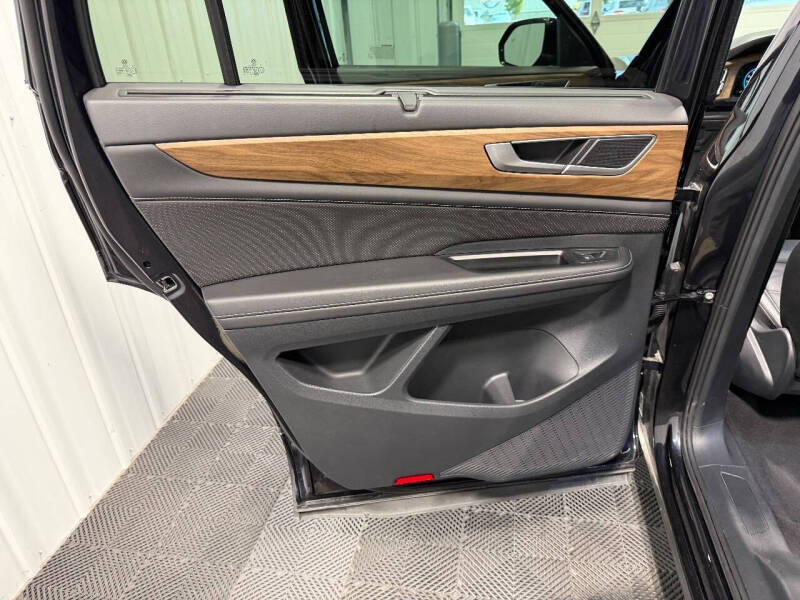 2025 Volkswagen Atlas SE 4Motion