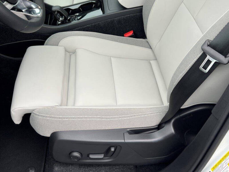 2026 Volvo EX40 Plus
