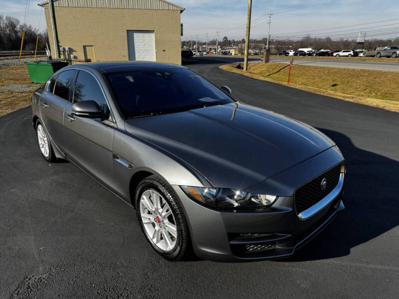 2017 Jaguar XE 25t Premium
