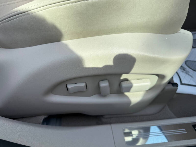 2011 Cadillac SRX Luxury Collection