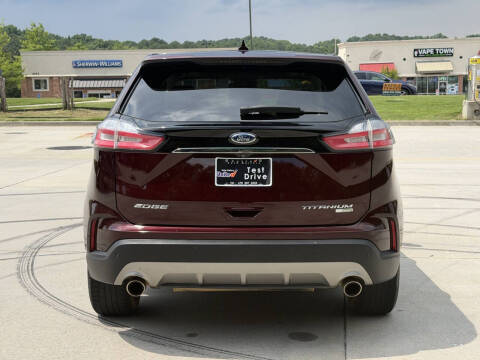 2019 Ford Edge Titanium