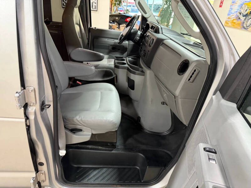 2014 Ford E-Series E-250