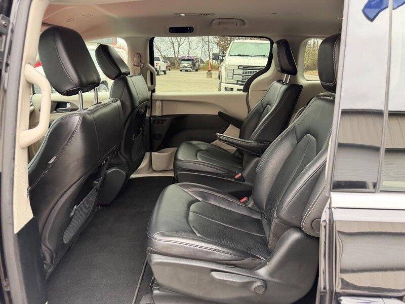 2024 Chrysler Pacifica Plug-In Hybrid