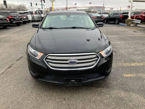 2018 Ford Taurus SE