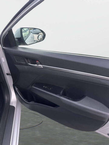 2019 Hyundai Elantra