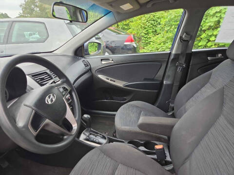 2017 Hyundai Accent SE