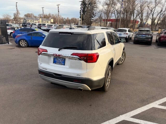 2017 GMC Acadia SLE-2