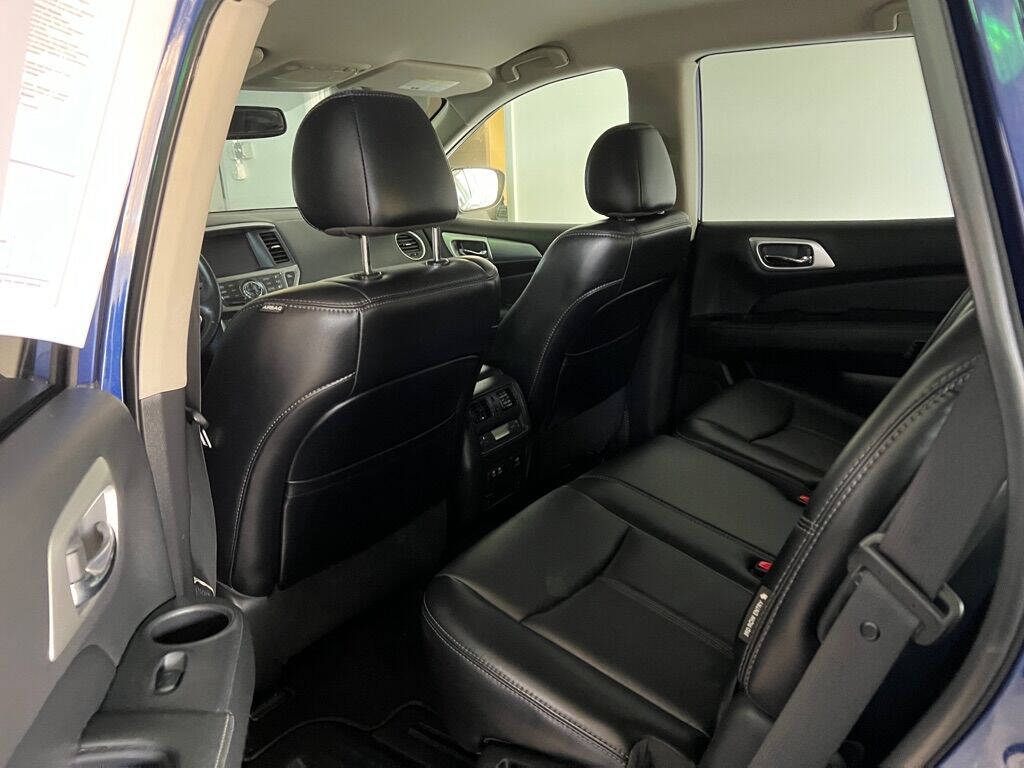 2020 Nissan Pathfinder for sale at Professional Sales Inc in Bensalem, PA