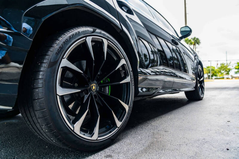 2019 Lamborghini Urus