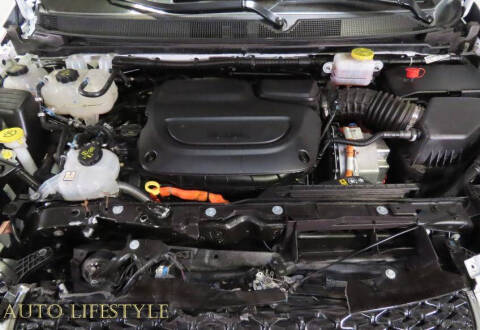 2024 Chrysler Pacifica Plug-In Hybrid S Appearance