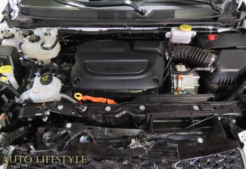 2024 Chrysler Pacifica Plug-In Hybrid S Appearance