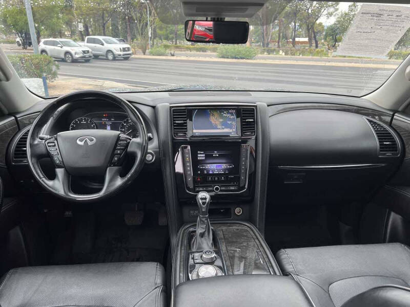 2020 Infiniti QX80 Luxe