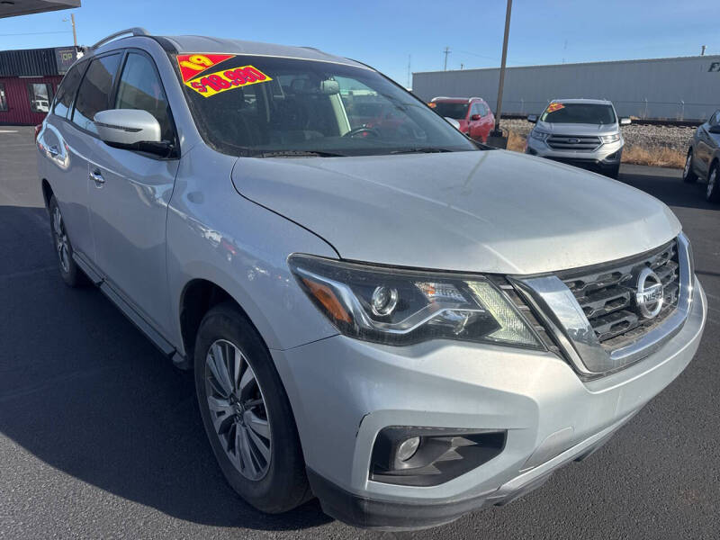 2019 Nissan Pathfinder SV