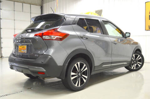 2020 Nissan Kicks SR