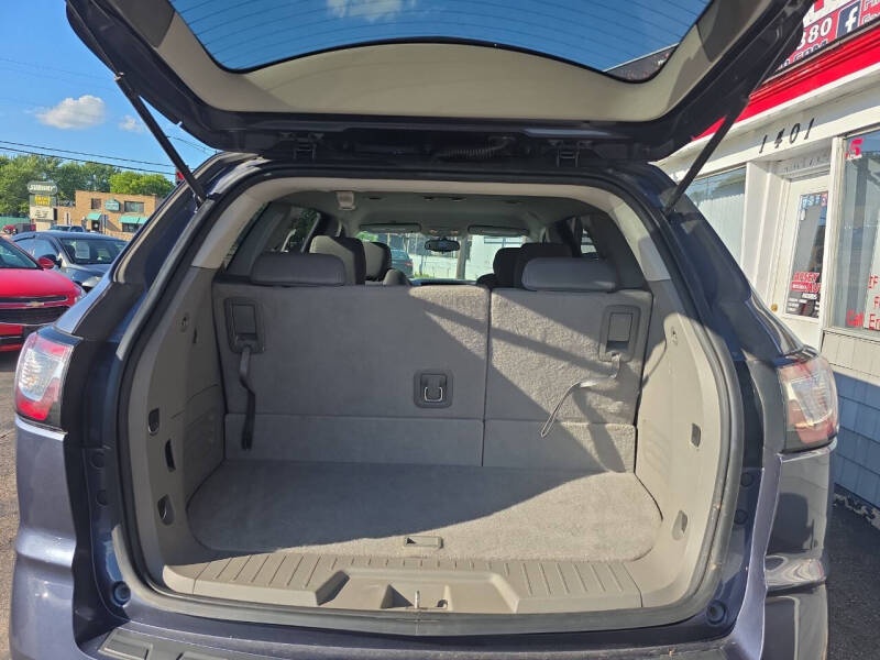 2013 Chevrolet Traverse LS