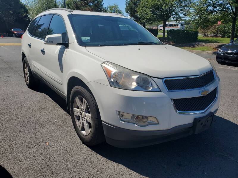 2012 Chevrolet Traverse for sale at M & M Auto Brokers in Chantilly VA
