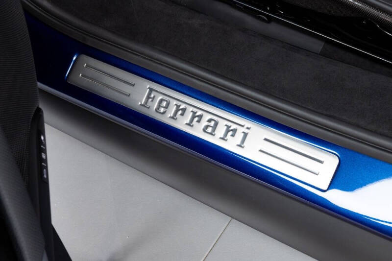 2023 Ferrari 296 GTS