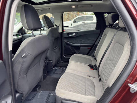 2021 Ford Escape SE