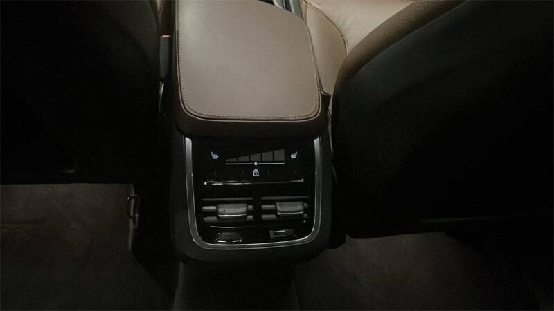 2024 Volvo XC90 B6 Plus Bright Theme 7P