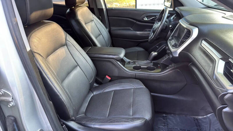 2017 GMC Acadia SLT-1