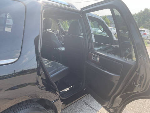 2017 Lincoln Navigator Select