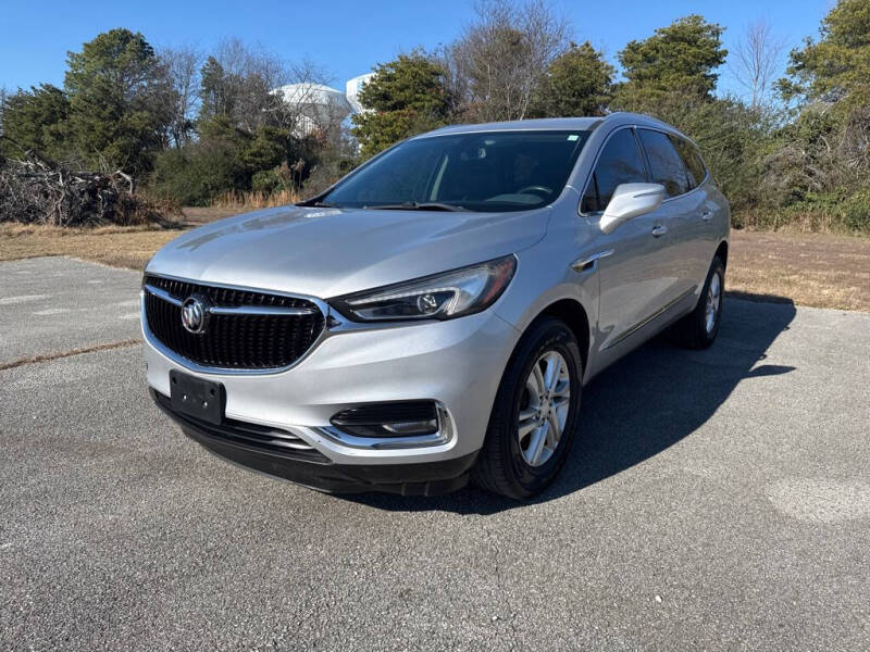 2018 Buick Enclave Essence's photo