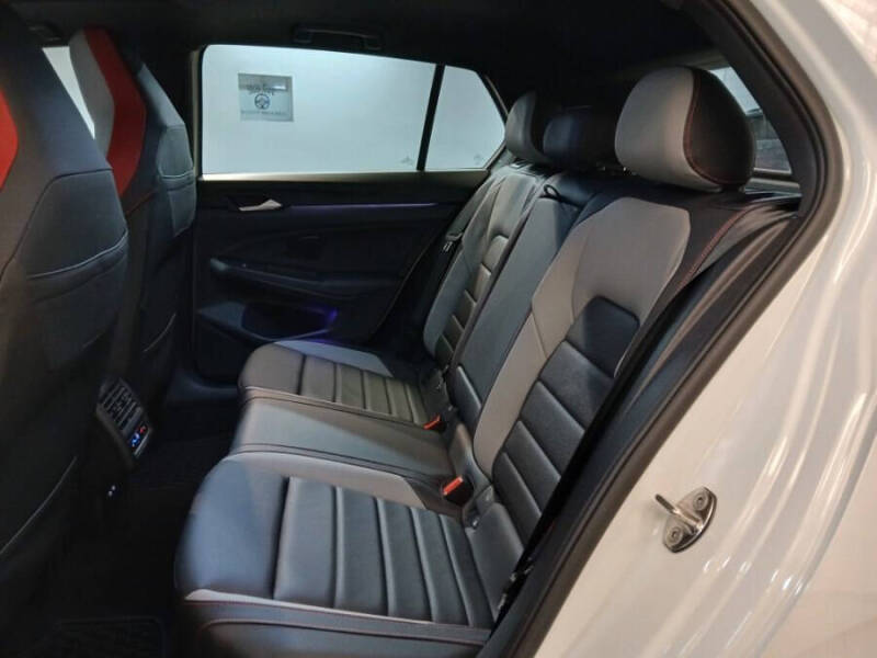 2024 Volkswagen Golf GTI Autobahn