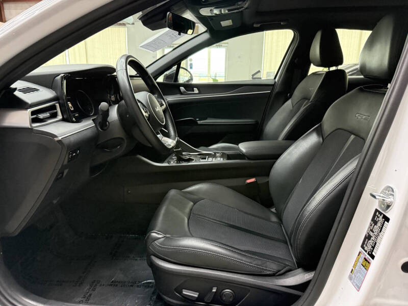 2022 Kia K5