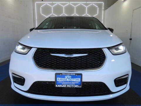 2024 Chrysler Pacifica Touring L