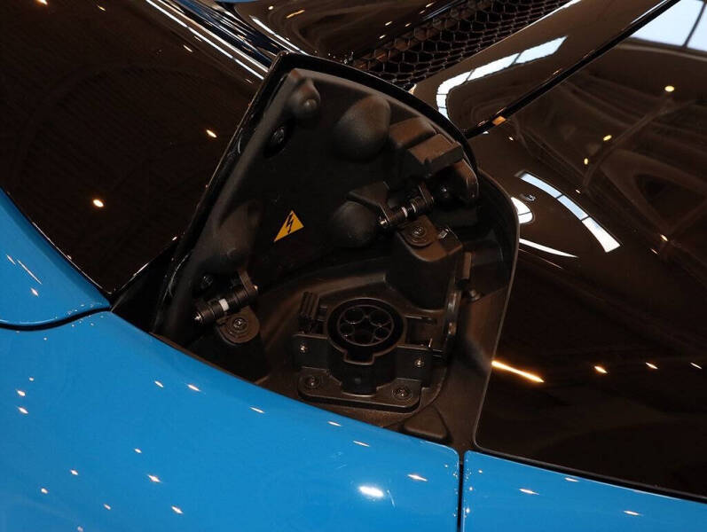 2024 Ferrari 296 GTS