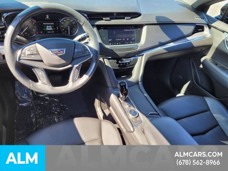 2022 Cadillac XT5 Luxury