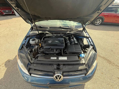 2017 Volkswagen Golf TSI Wolfsburg Edition