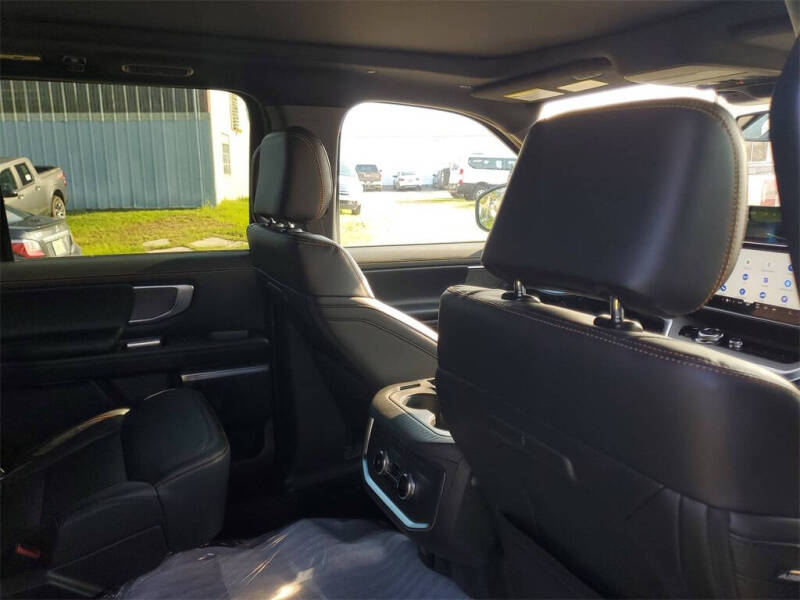 2025 Ford Expedition Tremor