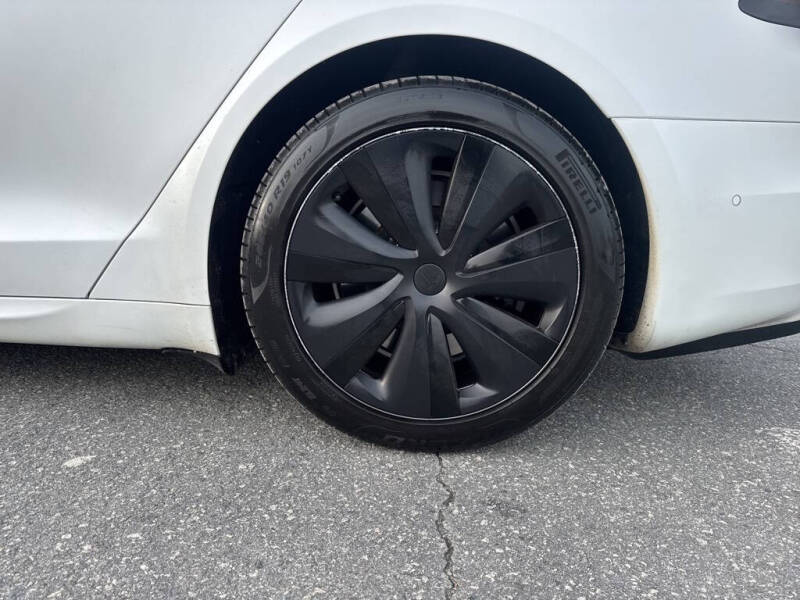 2022 Tesla Model S Plaid