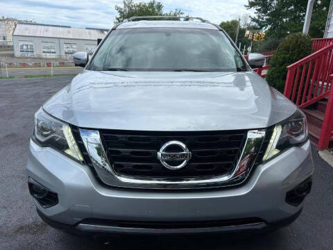 2018 Nissan Pathfinder SL