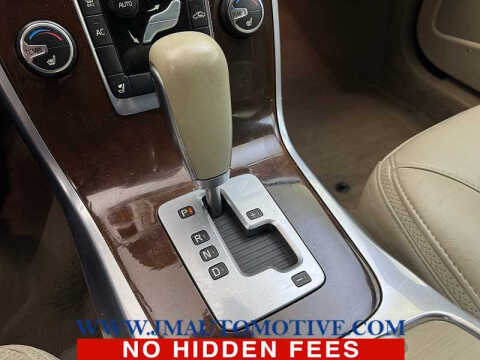 2012 Volvo XC70 T6 Platinum