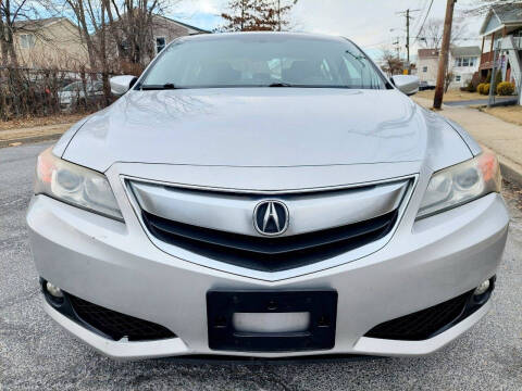 2013 Acura ILX 2.0L w/Tech