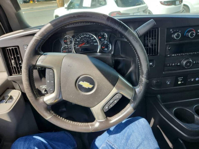 2019 Chevrolet Express 2500