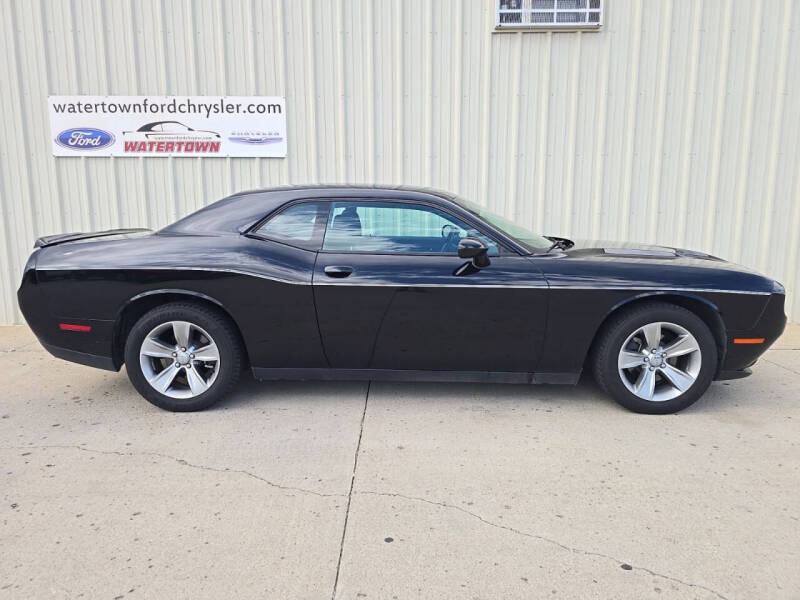 2016 Dodge Challenger SXT