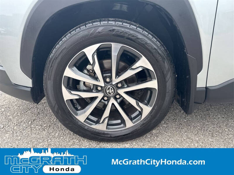 2023 Toyota Corolla Cross XLE