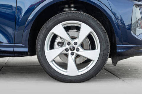 2025 Audi Q5 quattro Premium Plus TFSI